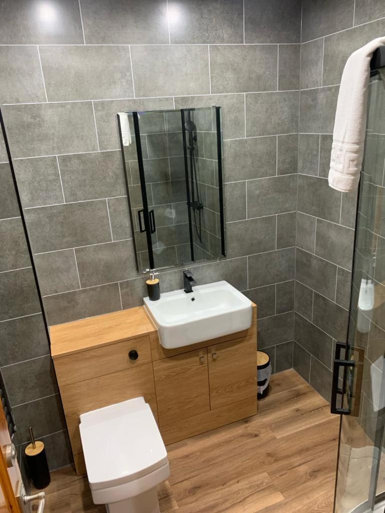 Modern Grassmarket Apartment Edimburgo Esterno foto