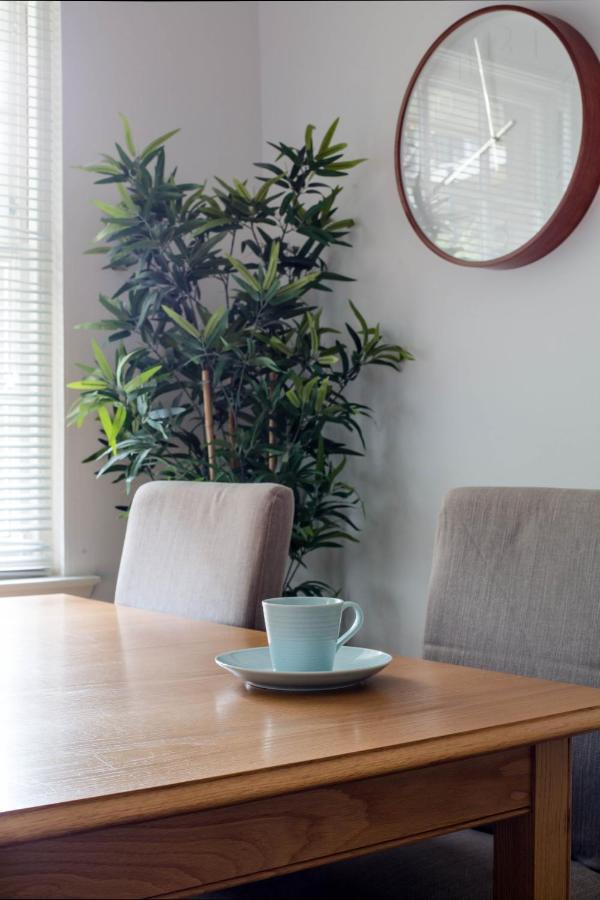 Modern Grassmarket Apartment Edimburgo Esterno foto